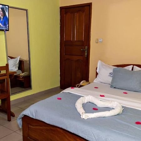 Hotel Le Printemps Ντουάλα Εξωτερικό φωτογραφία